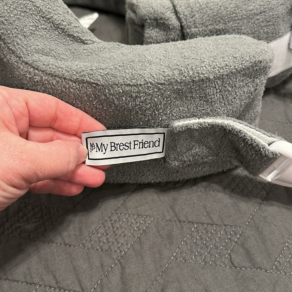 My Brest Friend nursing pillow - Picture 2 of 3